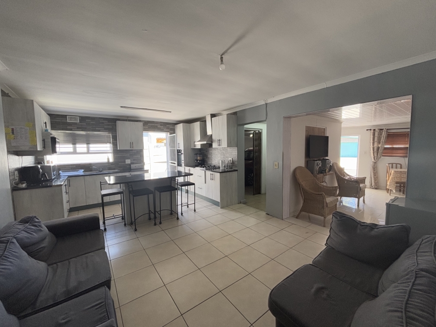 4 Bedroom Property for Sale in Colorado Park Western Cape